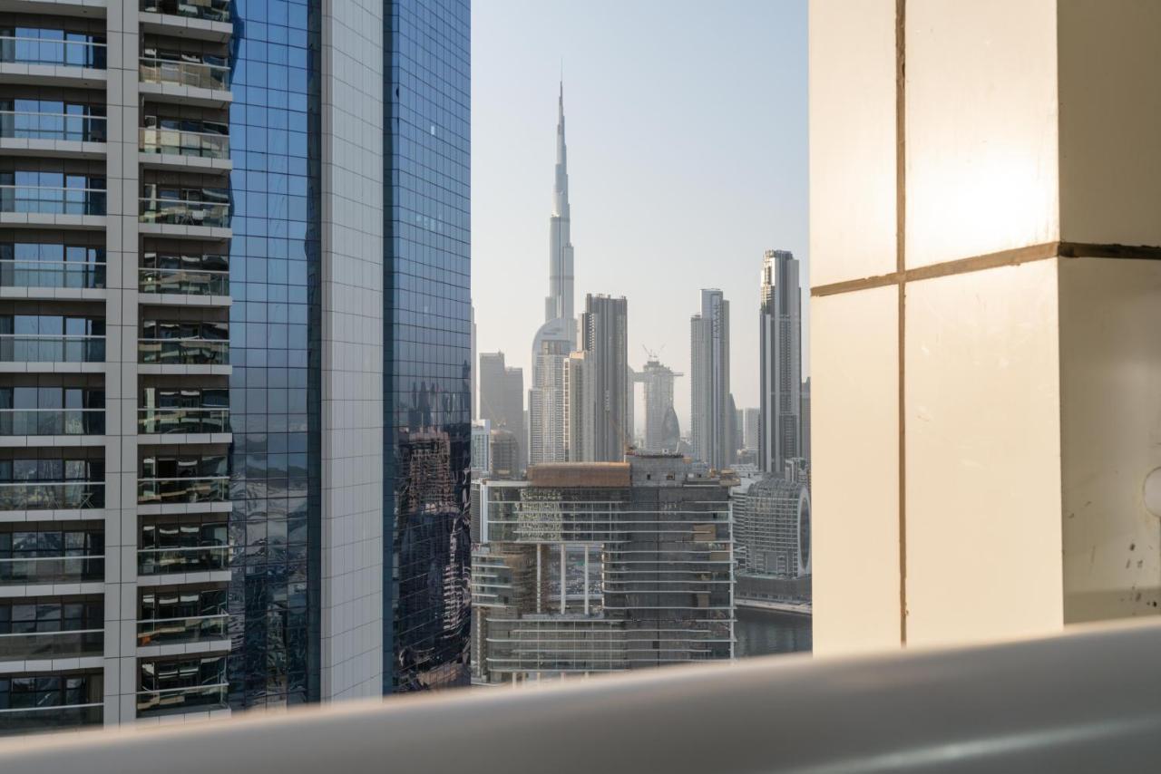 Apartamento Lux Bnb Paramount Tower I Burj Views Dubái Exterior foto