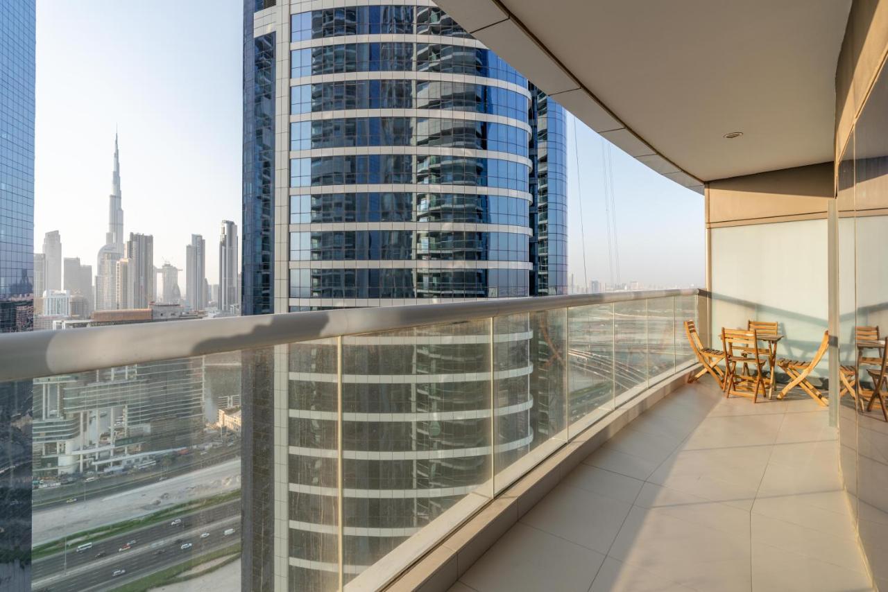 Apartamento Lux Bnb Paramount Tower I Burj Views Dubái Exterior foto